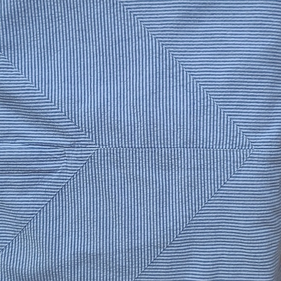 J. McLaughlin SeerSucker Mini Skirt Women's sz 8 100% Cotton Blue/White Stripe - Picture 3 of 9